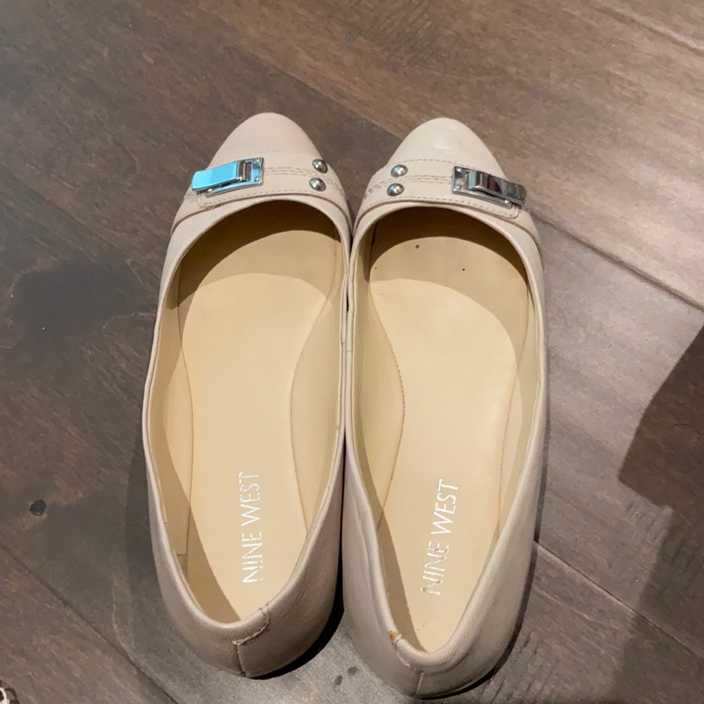 Nine West flat